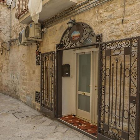 Terra E Marte Baita Nella Roccia Bari Bagian luar foto