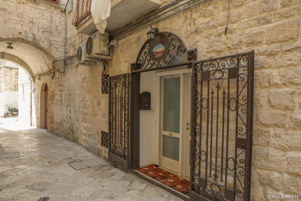 Terra E Marte Baita Nella Roccia Bari Bagian luar foto